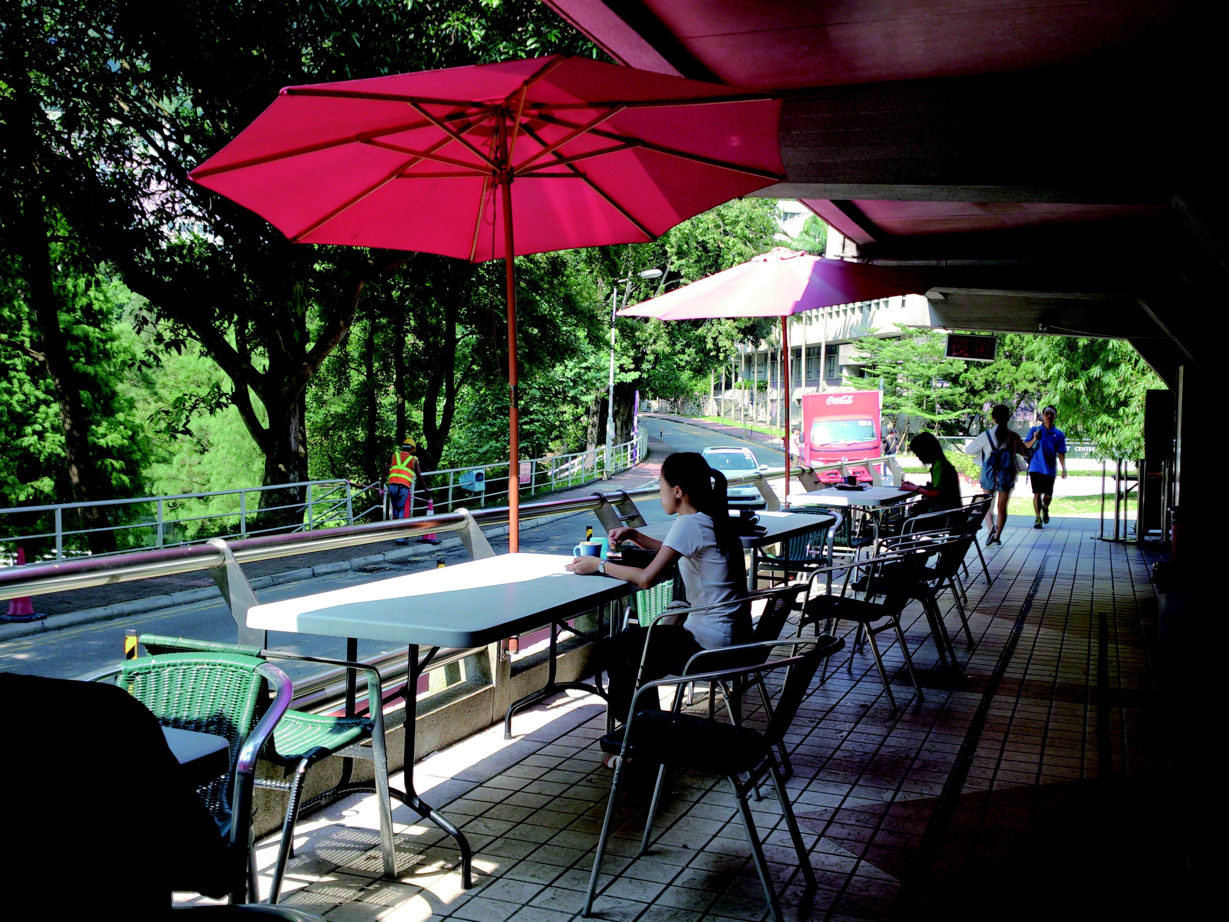 chung-chi-tang-student-centre-canteen-outdoor3.jpg